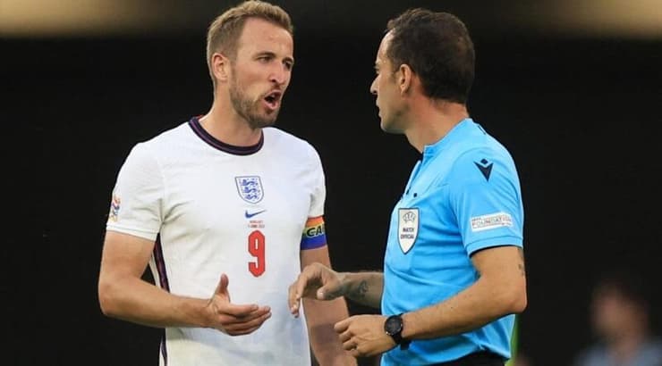 הארי קיין עצבני (רויטרס) הארי קיין עצבני