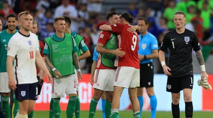 שחקני נבחרת הונגריה חוגגים (רויטרס) שחקני נבחרת הונגריה חוגגים