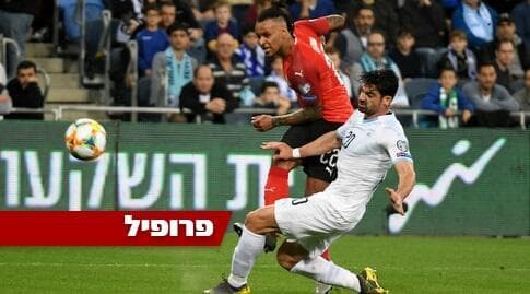 לזארו במשחק בישראל בחודש מרץ (עמרי שטיין) לזארו במשחק בישראל בחודש מרץ