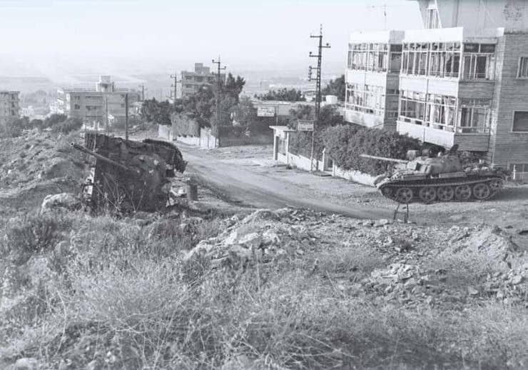 שני טנקים סורים שהושמדו בכניסה לכפר סיל