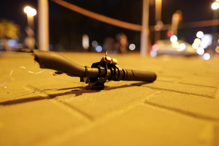 צילום: טל שחר זירת התאונה בפתח תקווה