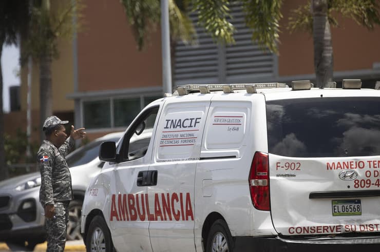 הרפובליקה הדומיניקנית אמבולנס המשרד לאיכות הסביבה בעקבות ירי השר אורלנדו חורחה מרה נרצח