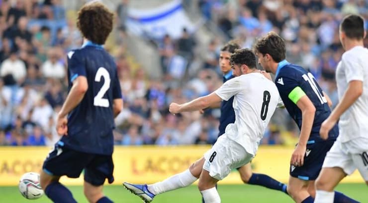 מוחמד כנעאן בועט