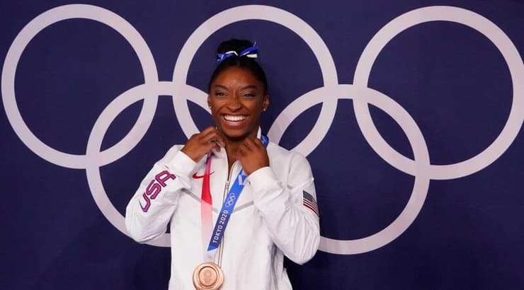 סימון ביילס