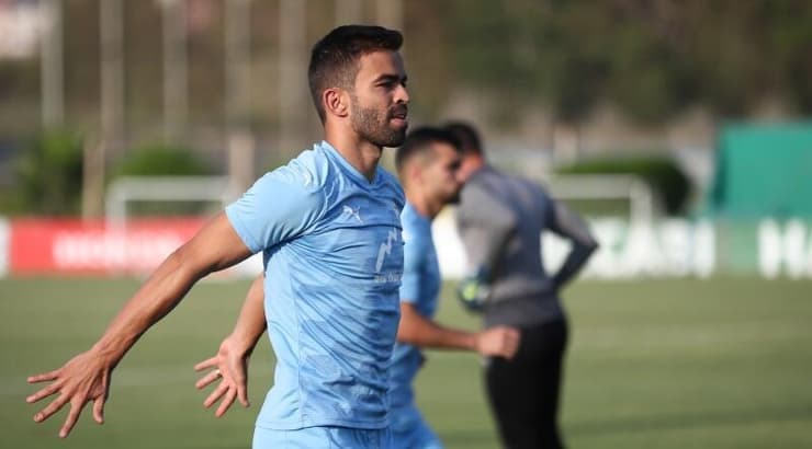 חדשות טובות לנבחרת. ויטור (רדאד ג'בארה) חדשות טובות לנבחרת. ויטור