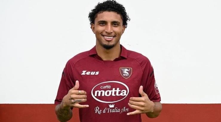 אדרסון (האתר הרשמי של סלרניטנה) אדרסון