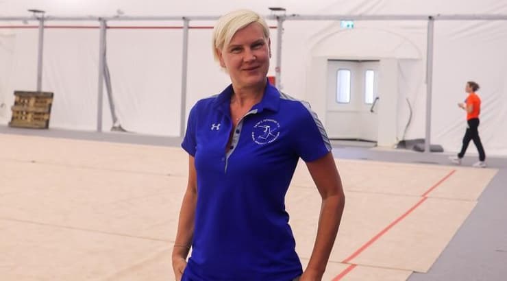 אלה סמופלוב (שחר גרוס) אלה סמופלוב