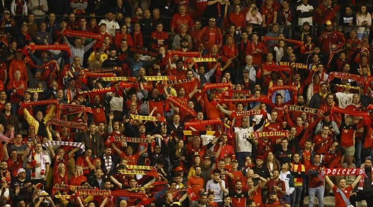 אוהדי נבחרת בלגיה חוגגים (רויטרס) אוהדי נבחרת בלגיה חוגגים
