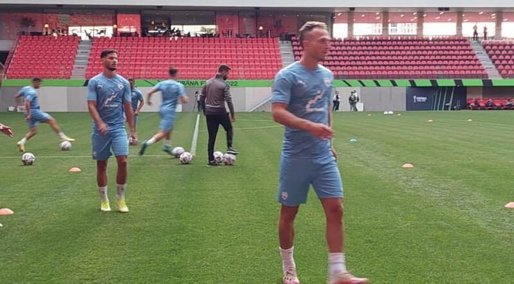 דן גלזר באימון הנבחרת (ראובן שוורץ) דן גלזר באימון הנבחרת