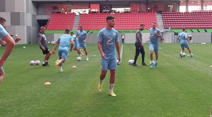 סאן מנחם באימון הנבחרת (ראובן שוורץ) סאן מנחם באימון הנבחרת