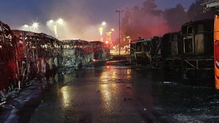 18 אוטובוסים נשרפו בתחנה המרכזית בצפת