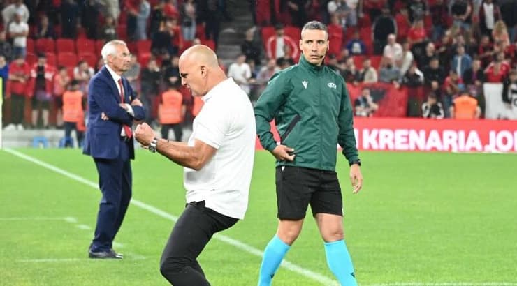 אלון חזן חוגג