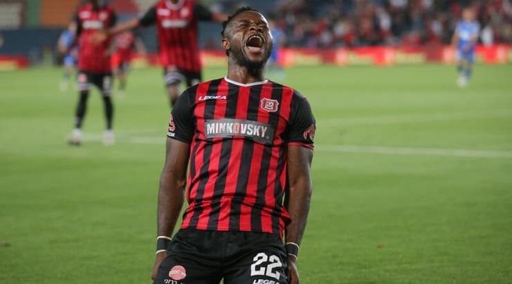 וויליאם אגאדה (רדאד ג'בארה) וויליאם אגאדה