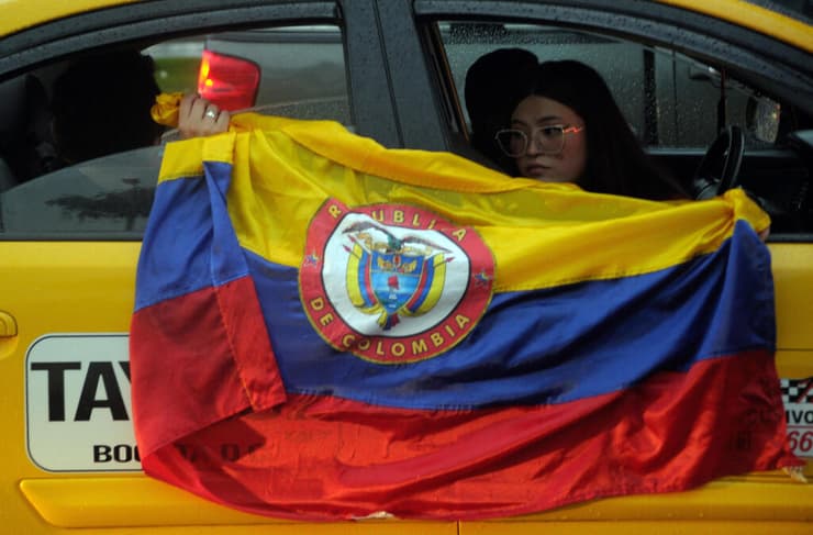 קולומביה גוסטבו פטרו נבחר ל נשיא 