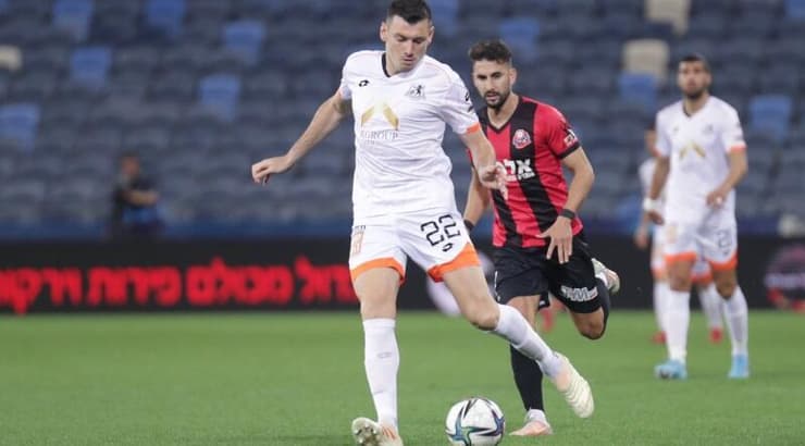 ישחק בליגת העל. מיקי סירושטיין