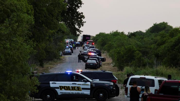 ניידות משטרה באזור שבו נמצאה המשאית
