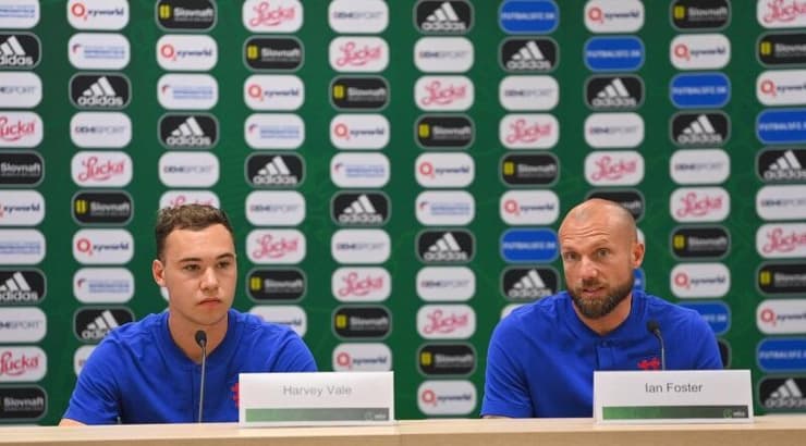 איאן פוסטר והארווי וייל במסע"ת לפני גמר היורו עד גיל 19