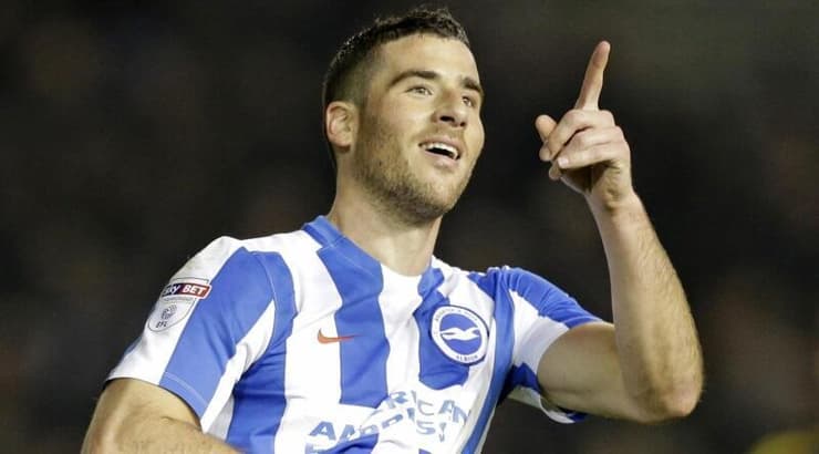 תומר חמד חוגג במדי ברייטון (רויטרס) תומר חמד חוגג במדי ברייטון