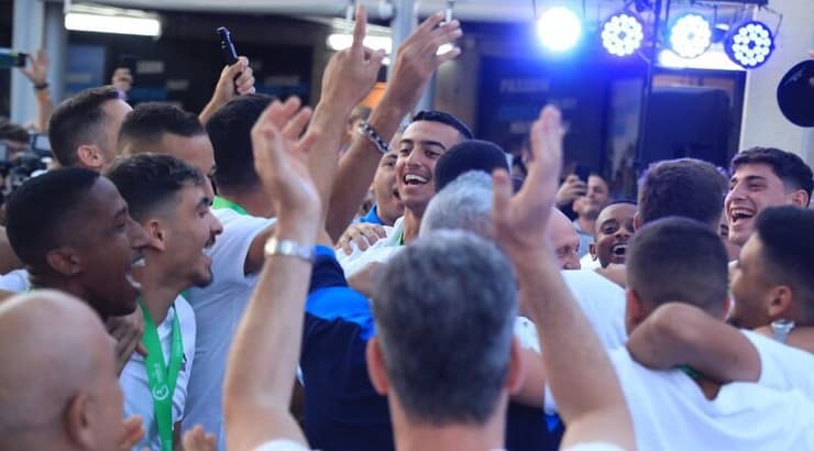 שחקני נבחרת הנוער (מיכה בננו) שחקני נבחרת הנוער