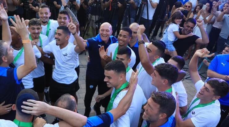 שחקני נבחרת הנוער (מיכה בננו) שחקני נבחרת הנוער