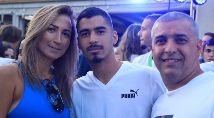 עילאי תומר עם המשפחה (מיכה בננו) עילאי תומר עם המשפחה