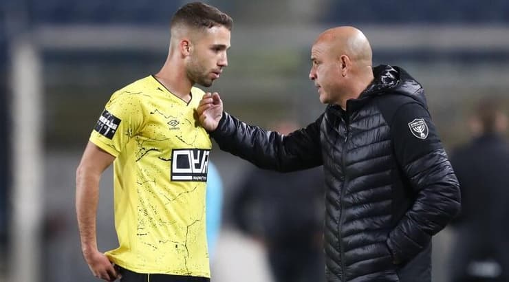 המו"מ נמשך. זרגרי עם אבוקסיס