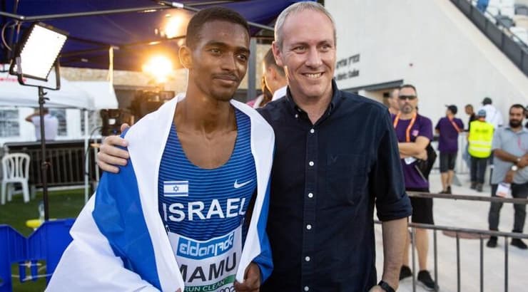 חילי טרופר ונועם ממו (איציק בלניצקי) חילי טרופר ונועם ממו