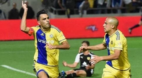 טל בן חיים וערן זהבי במדי מכבי