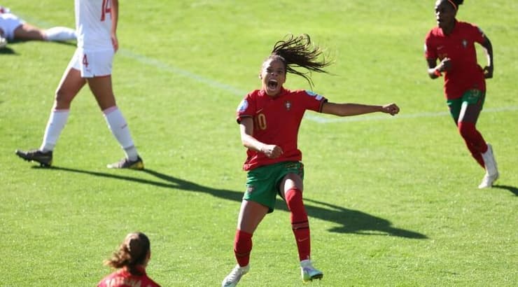 ג'סיקה סילבה מנבחרת פורטוגל חוגגת (רויטרס) ג'סיקה סילבה מנבחרת פורטוגל חוגגת