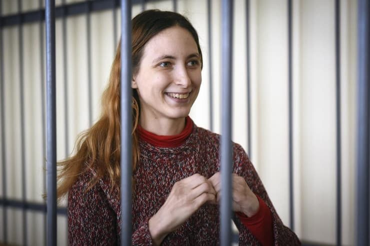 סשה סקוצ'ילנקו נעצרה ב סנט פטרבורג רוסיה מחאה נגד ה מלחמה ב אוקראינה