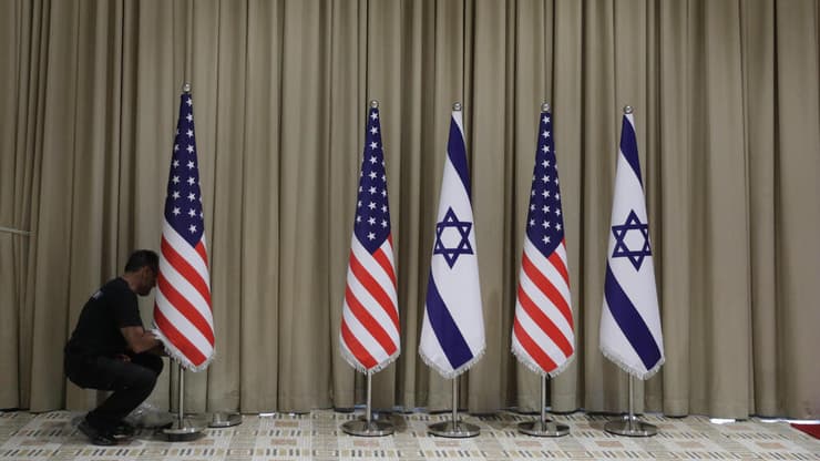 הכנות לביקור נשיא ארה"ב בבית הנשיא בירושלים