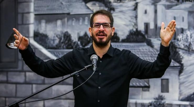 משה חוגג (אורן בן חקון) משה חוגג