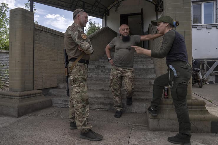 אוקראינה מוסלמים בצבא האוקראיני מסגד במחוז דונייצק 