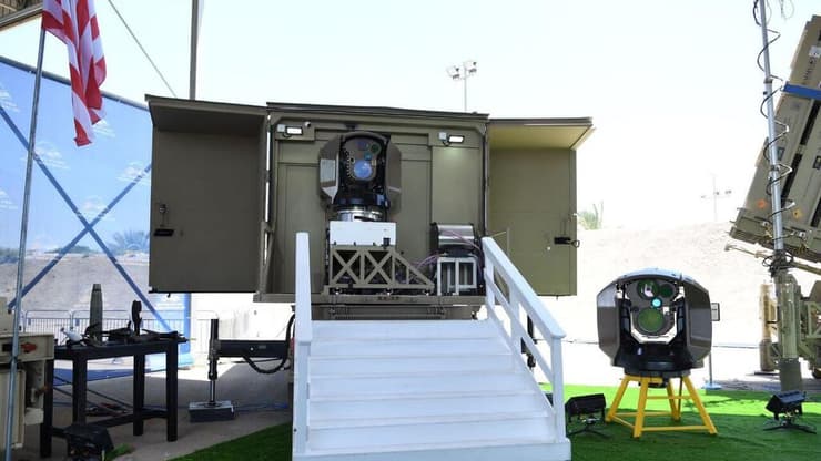 מערכת מגן אור בתצוגה לקראת ביקורו של ביידן