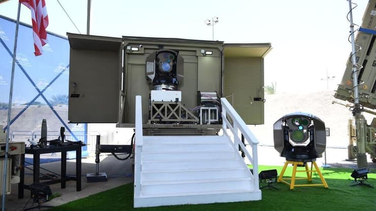 מערכת מגן אור בתצוגה לקראת ביקורו של ביידן