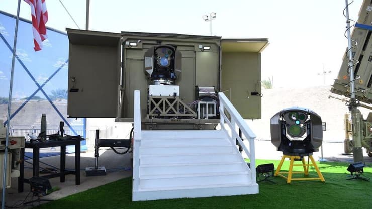 מערכת מגן אור בתצוגה לקראת ביקורו של ביידן