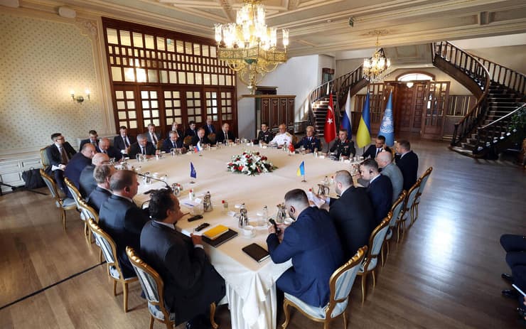  שיחות ב איסטנבול בין אוקראינה ל רוסיה על חידוש ייצוא תבואה