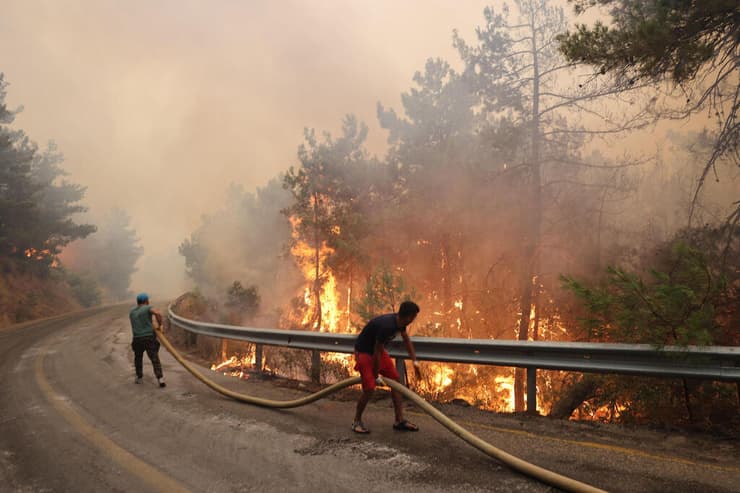 גל חום אירופה שריפה ב דאצ'ה טורקיה