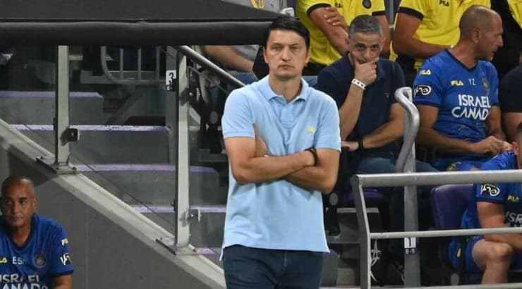 ולאדן איביץ' (ראובן שוורץ) ולאדן איביץ'