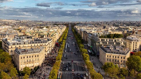 השדרה הפריזאית - תשובה להתקוממויות אזרחיות