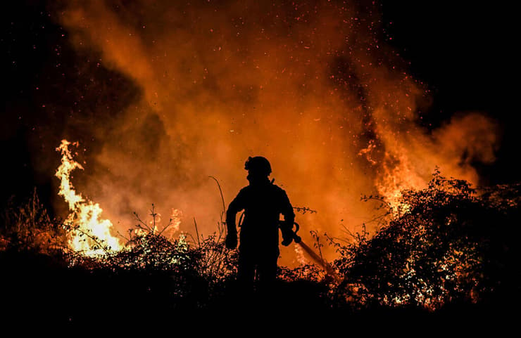 גל חום אירופה פורטוגל שריפה ב צפון המדינה
