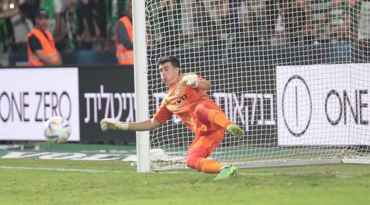 ג'וש כהן בפעולה