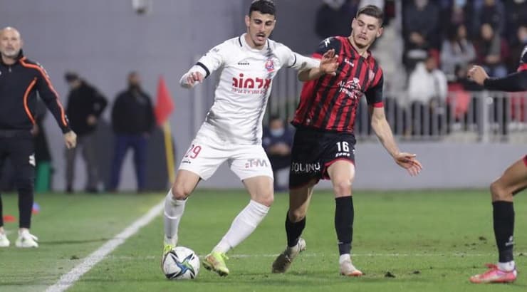 איתי בוגנים ואופיר בנבנישתי במאבק (עמרי שטיין) איתי בוגנים ואופיר בנבנישתי במאבק