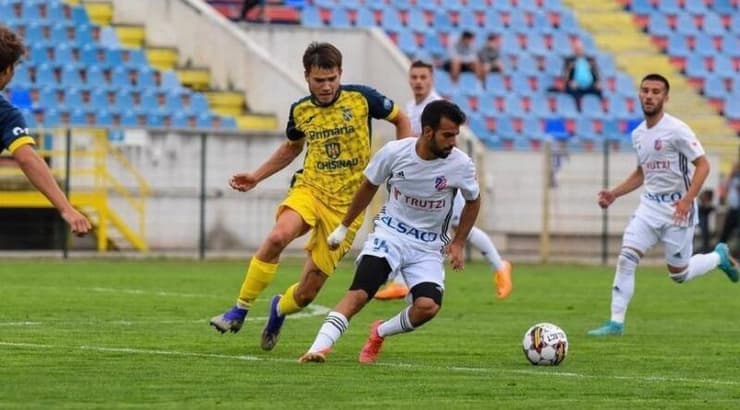 אלעד שחף (האתר הרשמי של בוטוסאני) אלעד שחף