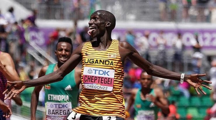 ג'ושוע צ'פטגאי חוגג (רויטרס) ג'ושוע צ'פטגאי חוגג