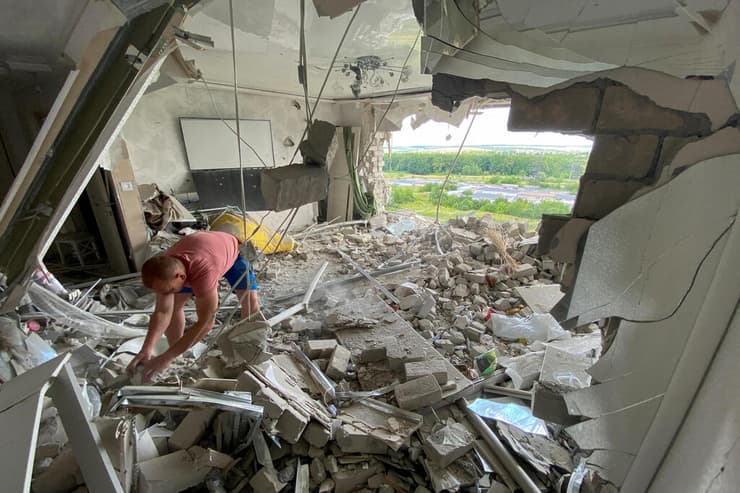 אוקראינה הרס הפגזה רוסית ליד חרקוב