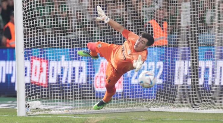 ג'וש כהן בפעולה