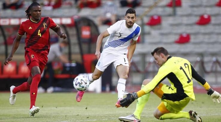 גיורגיוס מסוראס מבקיע במדי נבחרת יוון