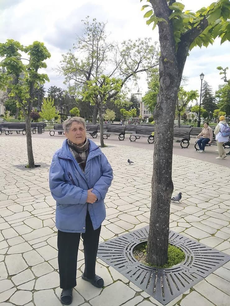 ולנטינה אוקראינית בת 80 גורשה ל רוסיה וחולצה על ידי מתנדבים