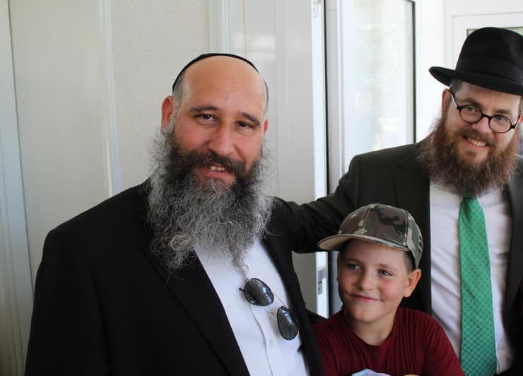 הילדים גרישה ודימה עם הרבנים